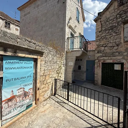Iv Apartament Trogir